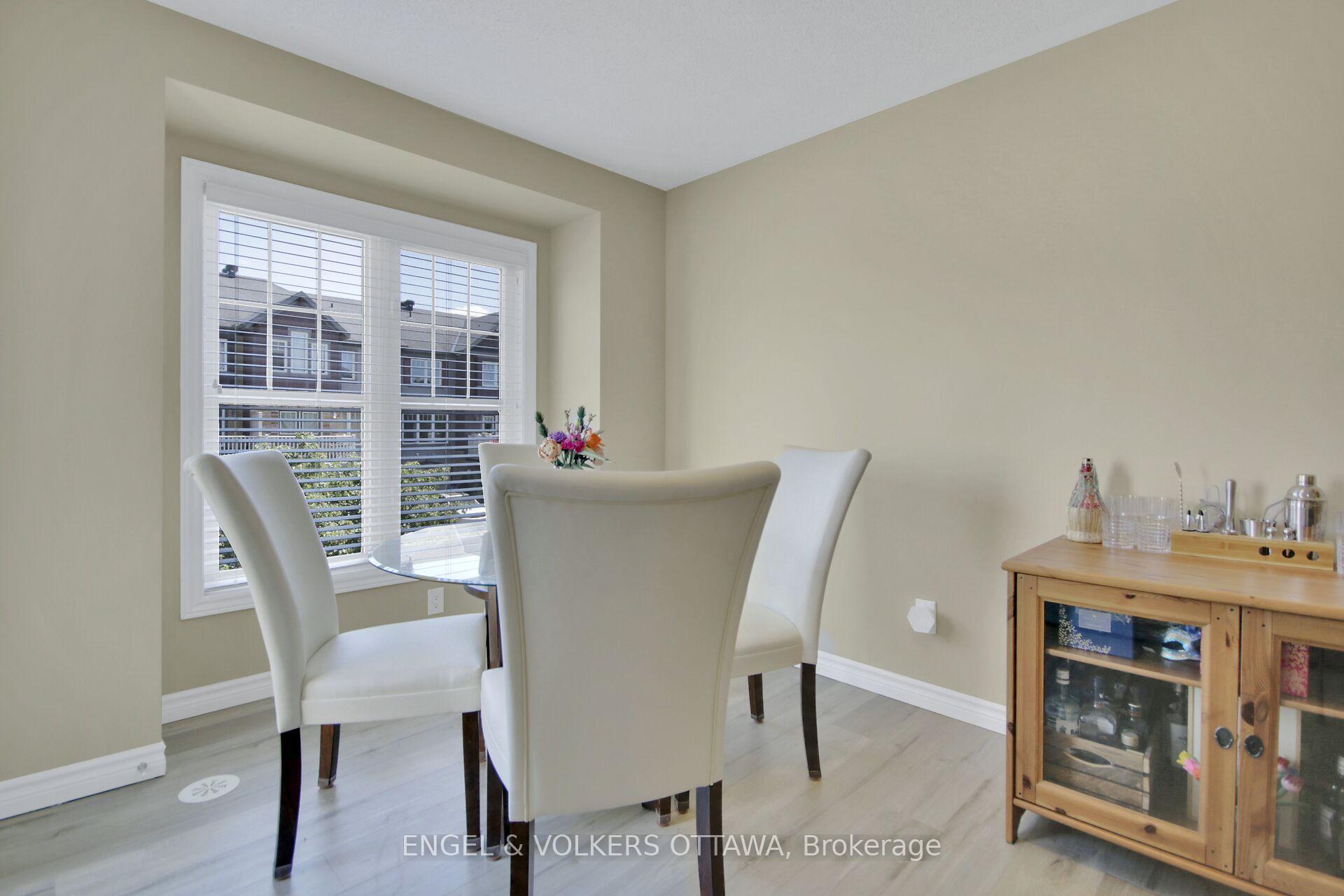 Photo 17 of 322 Sweet Grass Circle, Ottawa, Barrhaven - Half Moon Bay — HOMEH
