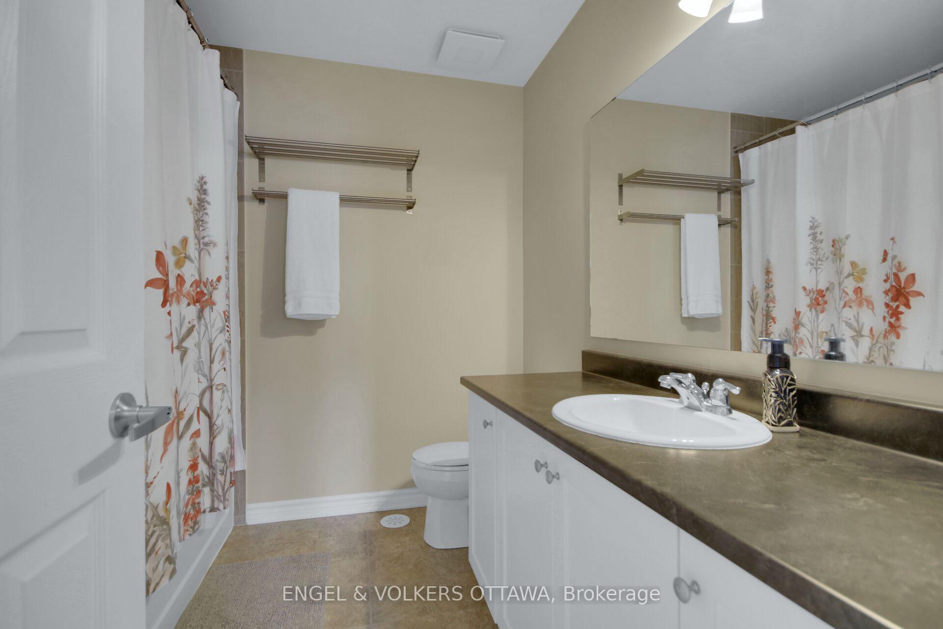 Photo 23 of 322 Sweet Grass Circle, Ottawa, Barrhaven - Half Moon Bay — HOMEH