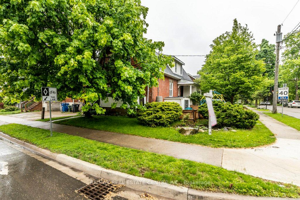 Photo 3 of 599 Woolwich Street, Guelph, Exhibition Park — HOMEH