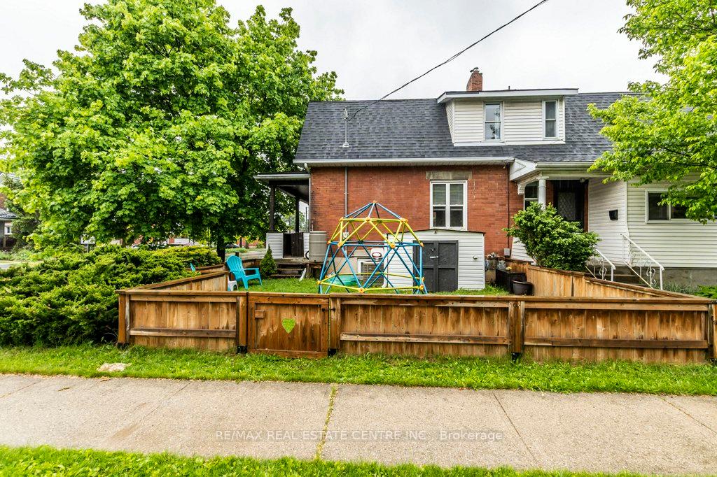 Photo 5 of 599 Woolwich Street, Guelph, Exhibition Park — HOMEH