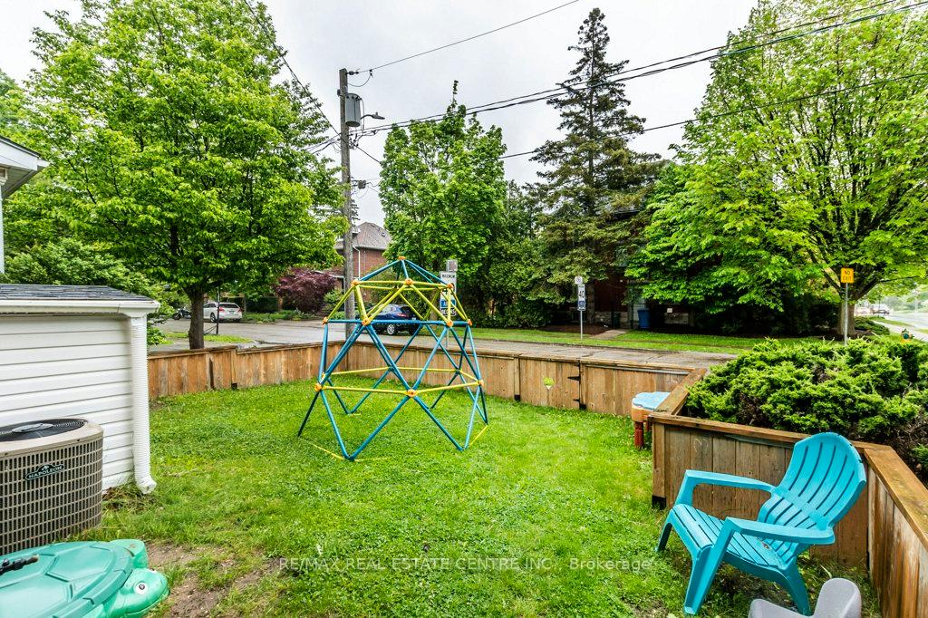 Photo 8 of 599 Woolwich Street, Guelph, Exhibition Park — HOMEH