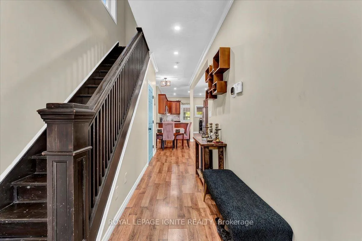 Photo 5 of 80 Albany Avenue, Hamilton, Gibson — HOMEH