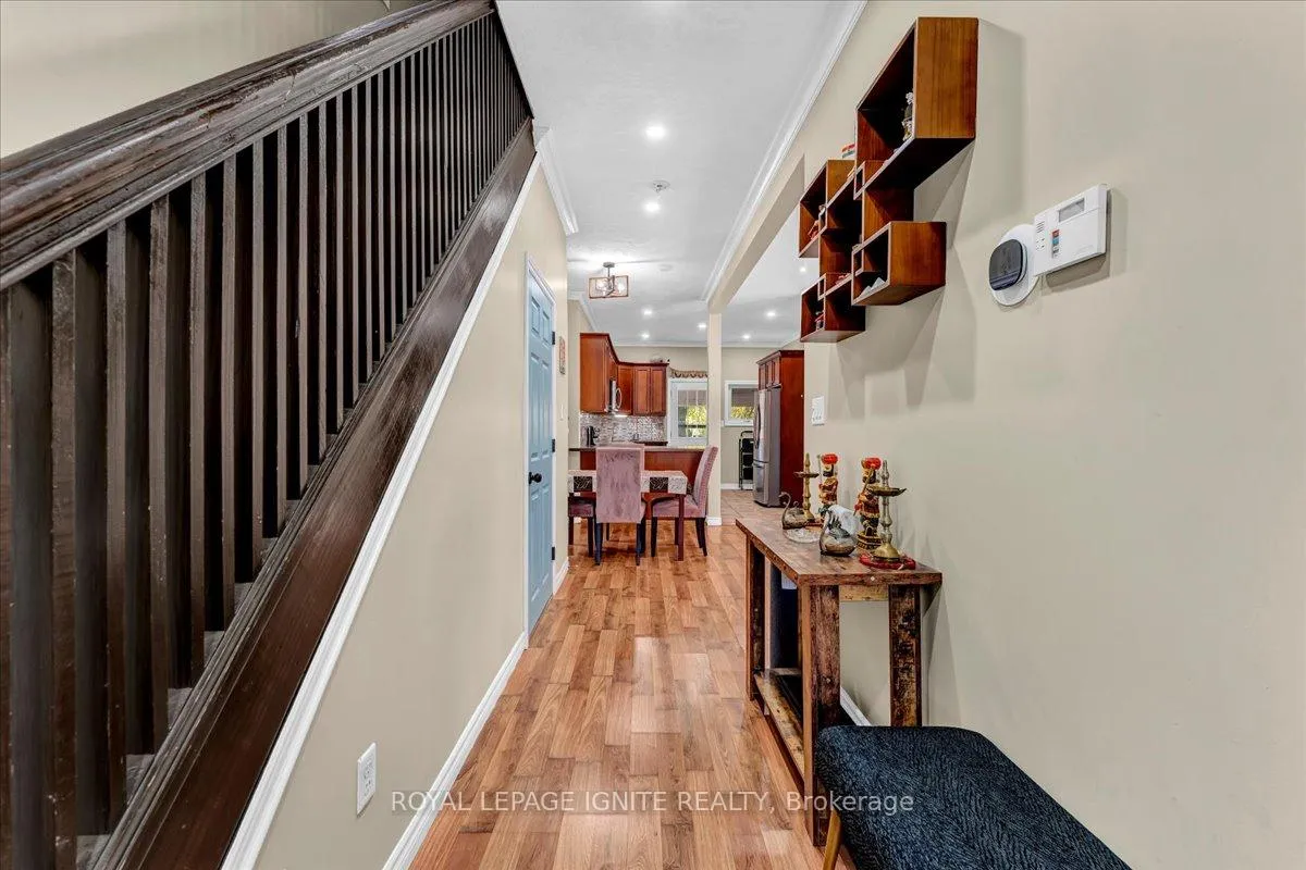 Photo 6 of 80 Albany Avenue, Hamilton, Gibson — HOMEH