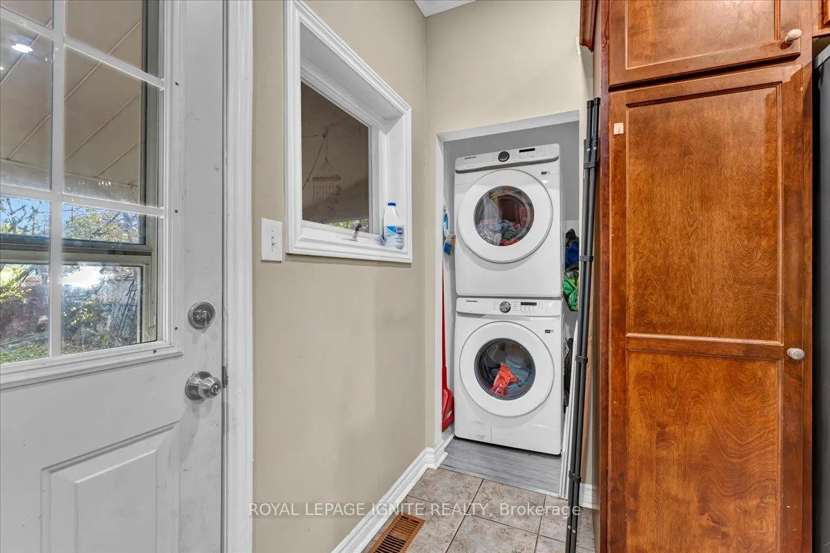 Photo 15 of 80 Albany Avenue, Hamilton, Gibson — HOMEH
