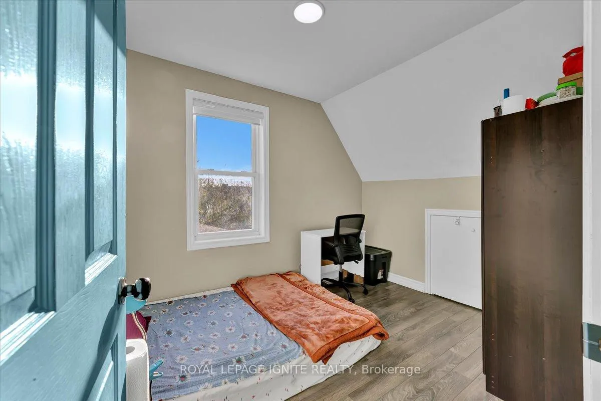 Photo 19 of 80 Albany Avenue, Hamilton, Gibson — HOMEH