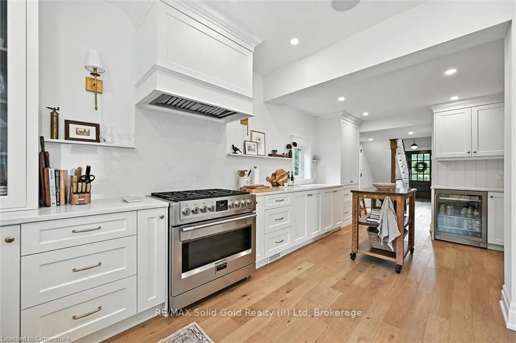 Photo 15 of 112 Chedoke Avenue, Hamilton, Kirkendall — HOMEH