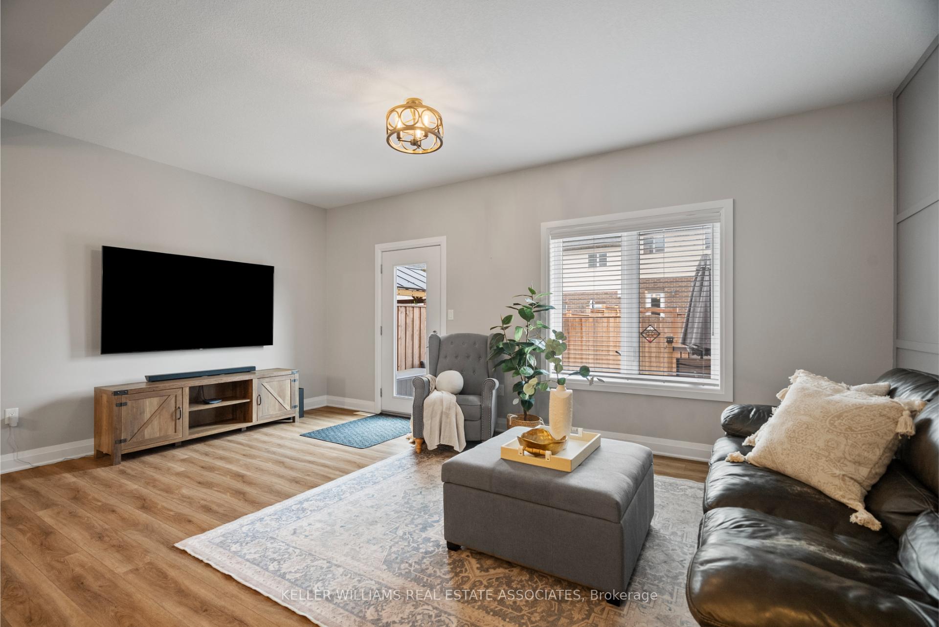 Photo 17 of Unit 6, 118 Simmonds Drive, Guelph, Victoria North — HOMEH