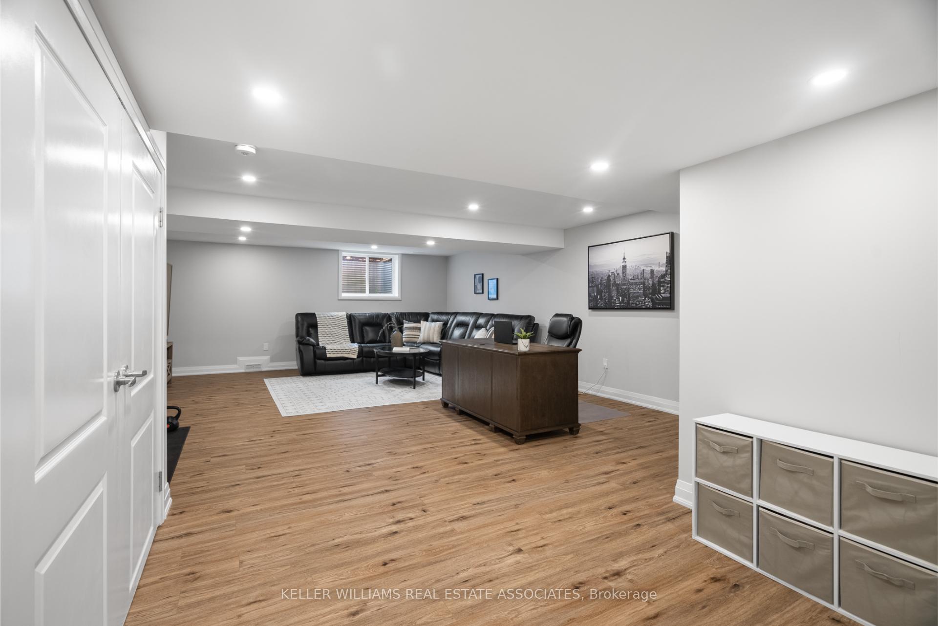 Photo 29 of Unit 6, 118 Simmonds Drive, Guelph, Victoria North — HOMEH