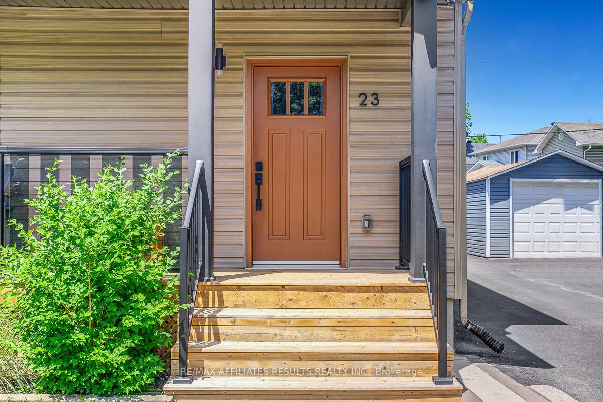 Photo 3 of 23 Tunis Avenue, Ottawa, Carlington — HOMEH