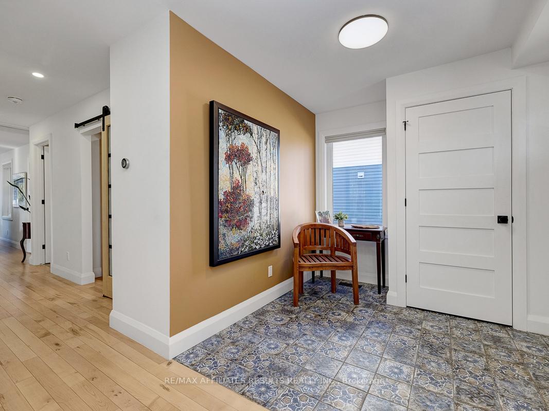 Photo 4 of 23 Tunis Avenue, Ottawa, Carlington — HOMEH