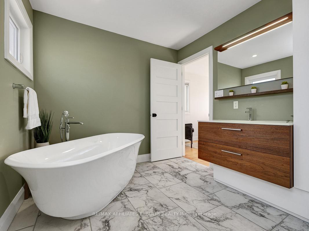 Photo 32 of 23 Tunis Avenue, Ottawa, Carlington — HOMEH