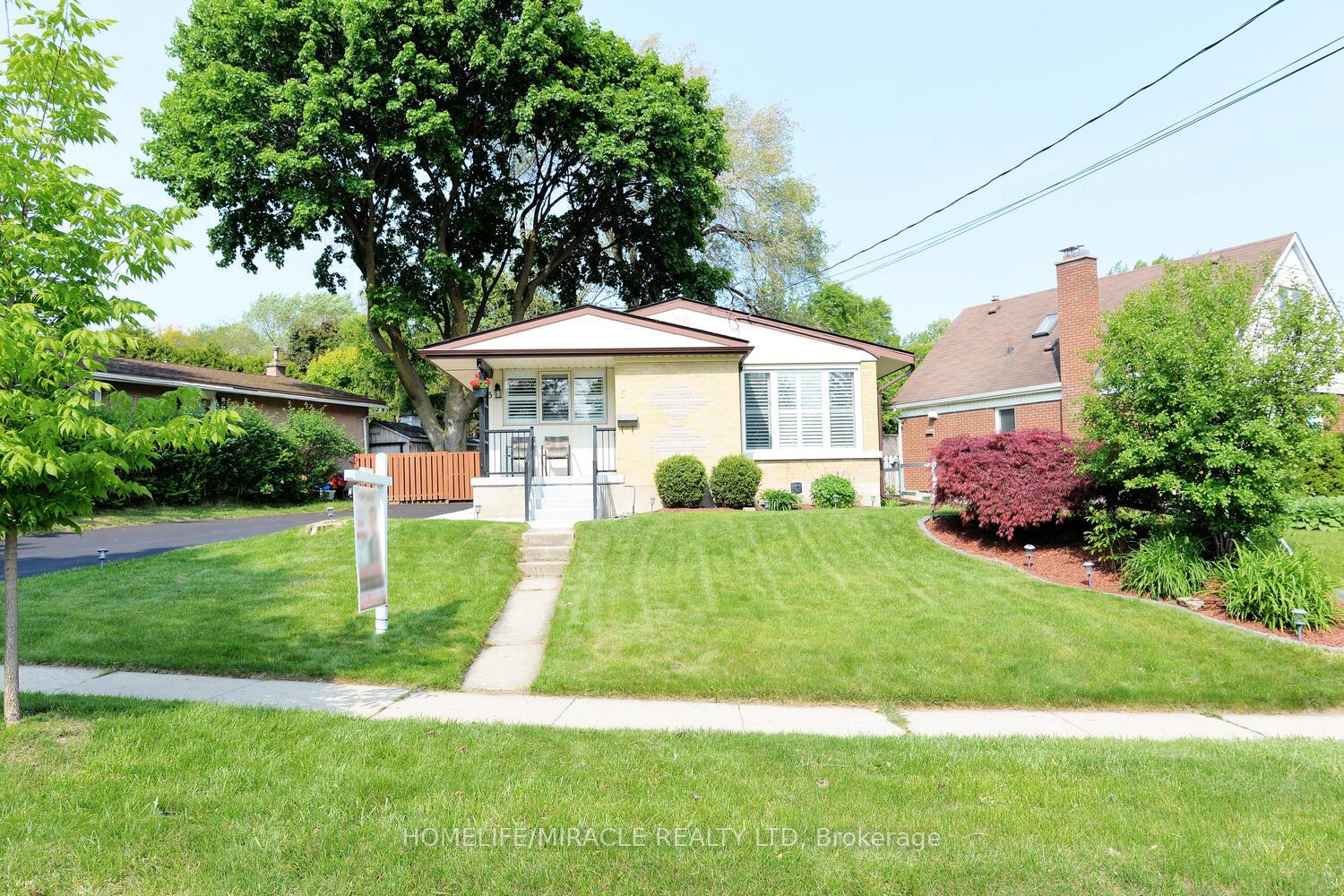 Photo 4 of 5 Lincoln Crescent, Guelph, St. George's — HOMEH