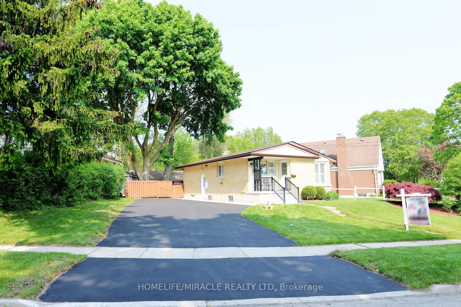 Photo 6 of 5 Lincoln Crescent, Guelph, St. George's — HOMEH