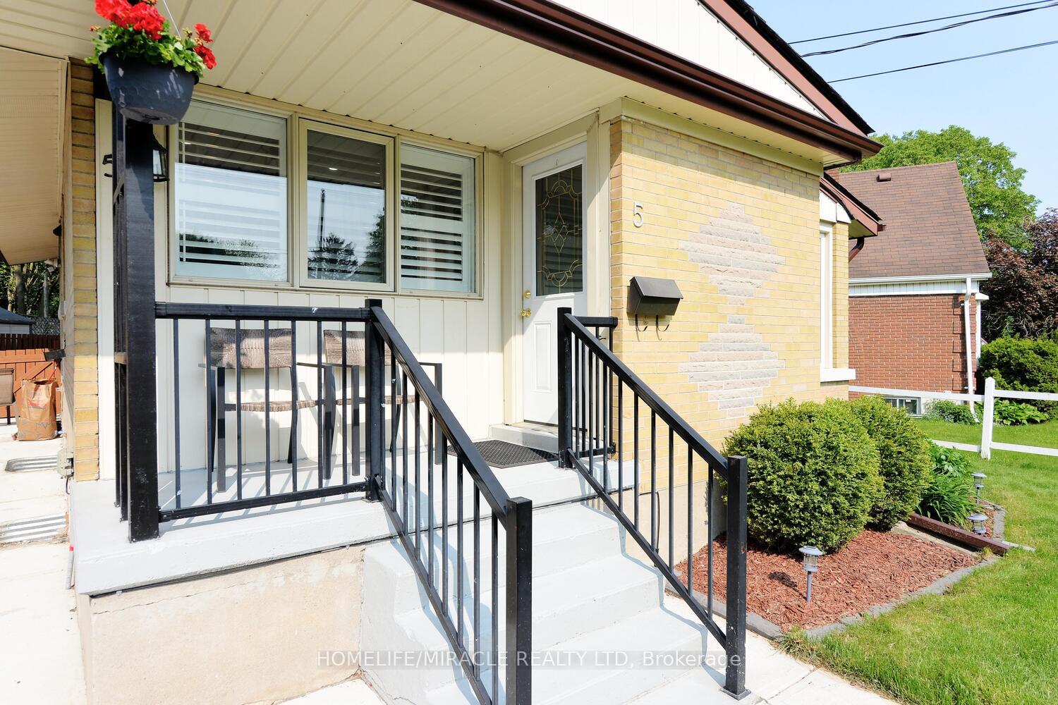 Photo 8 of 5 Lincoln Crescent, Guelph, St. George's — HOMEH