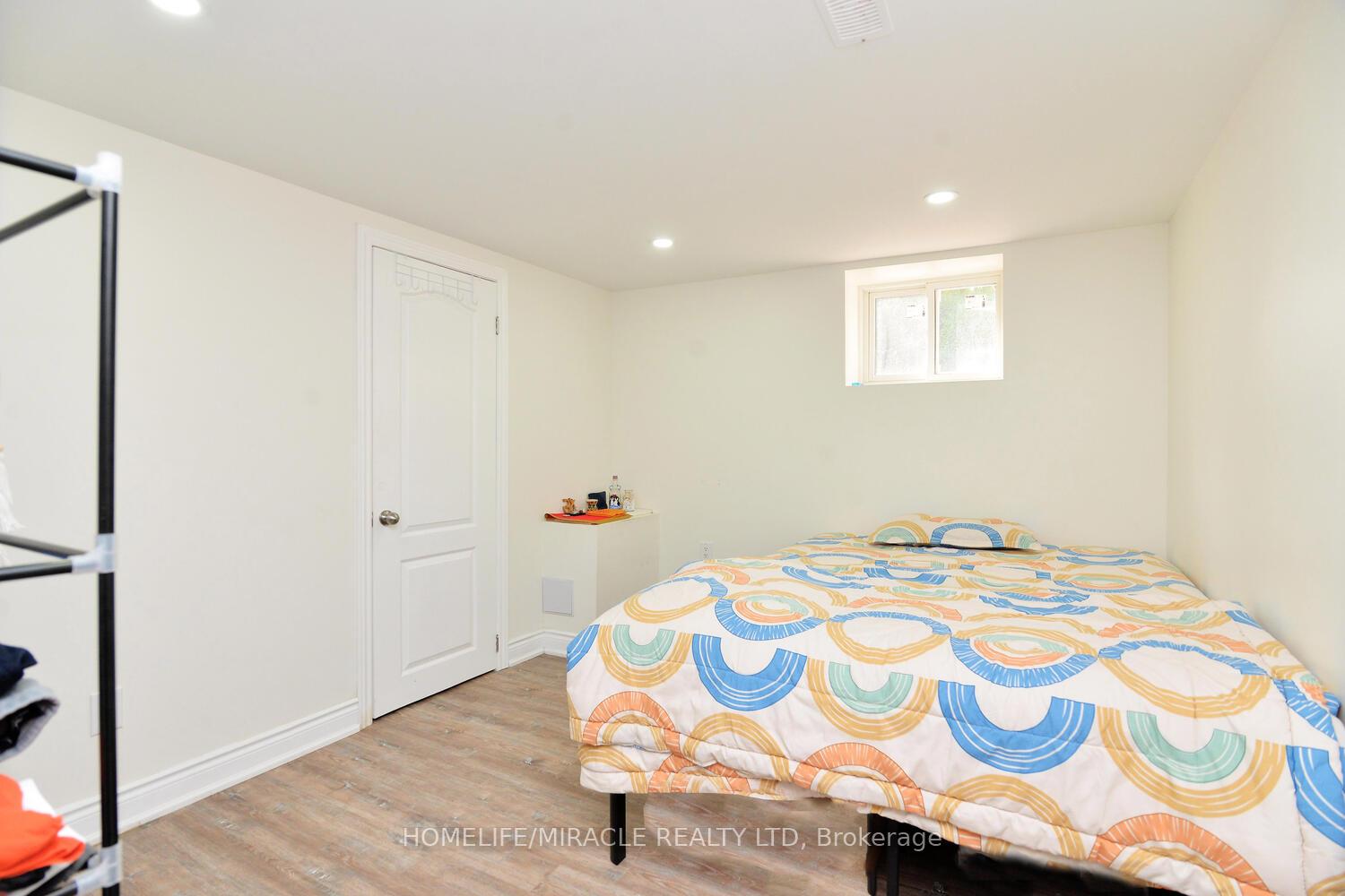 Photo 38 of 5 Lincoln Crescent, Guelph, St. George's — HOMEH