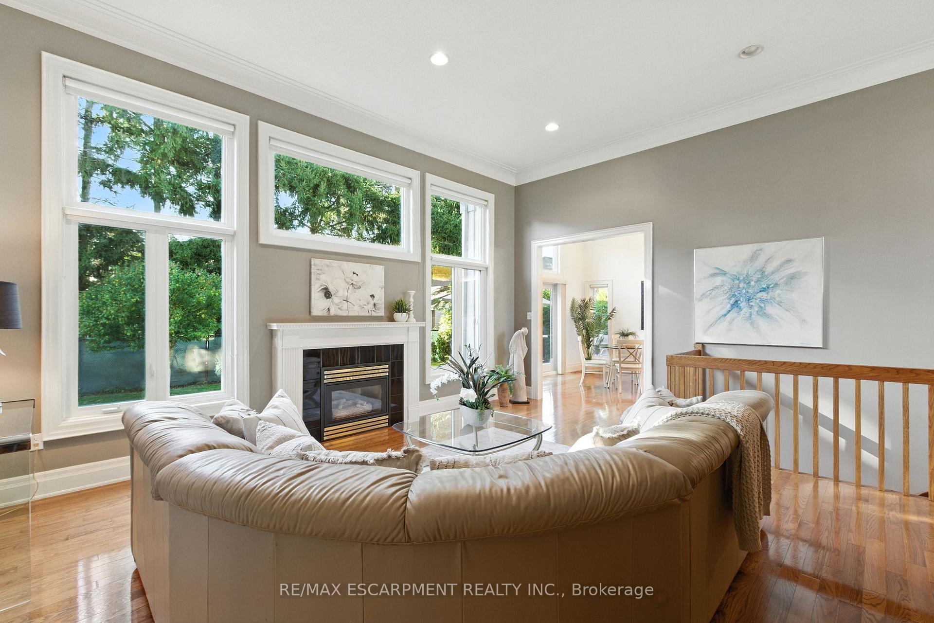 Photo 6 of 320 Fiddler's Green Road, Hamilton, Ancaster — HOMEH