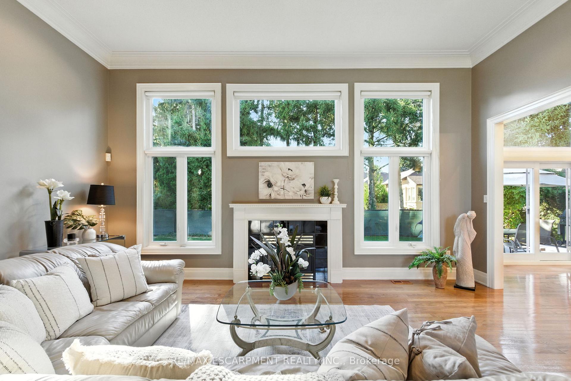 Photo 7 of 320 Fiddler's Green Road, Hamilton, Ancaster — HOMEH