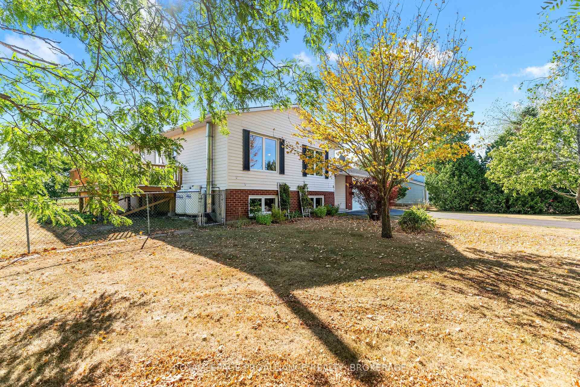 Photo 3 of 4328 Wilmer Road, Frontenac, Frontenac South — HOMEH