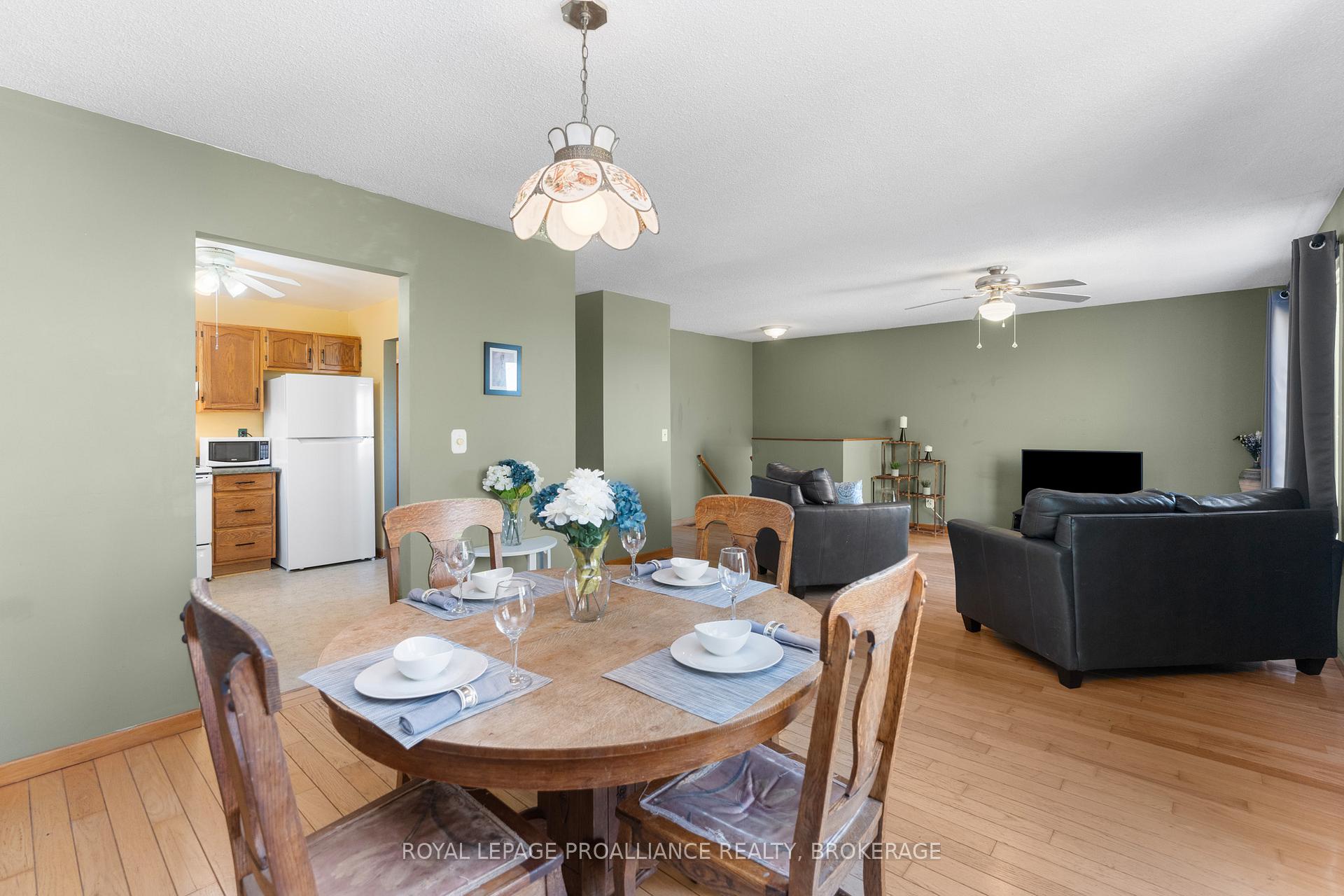 Photo 10 of 4328 Wilmer Road, Frontenac, Frontenac South — HOMEH