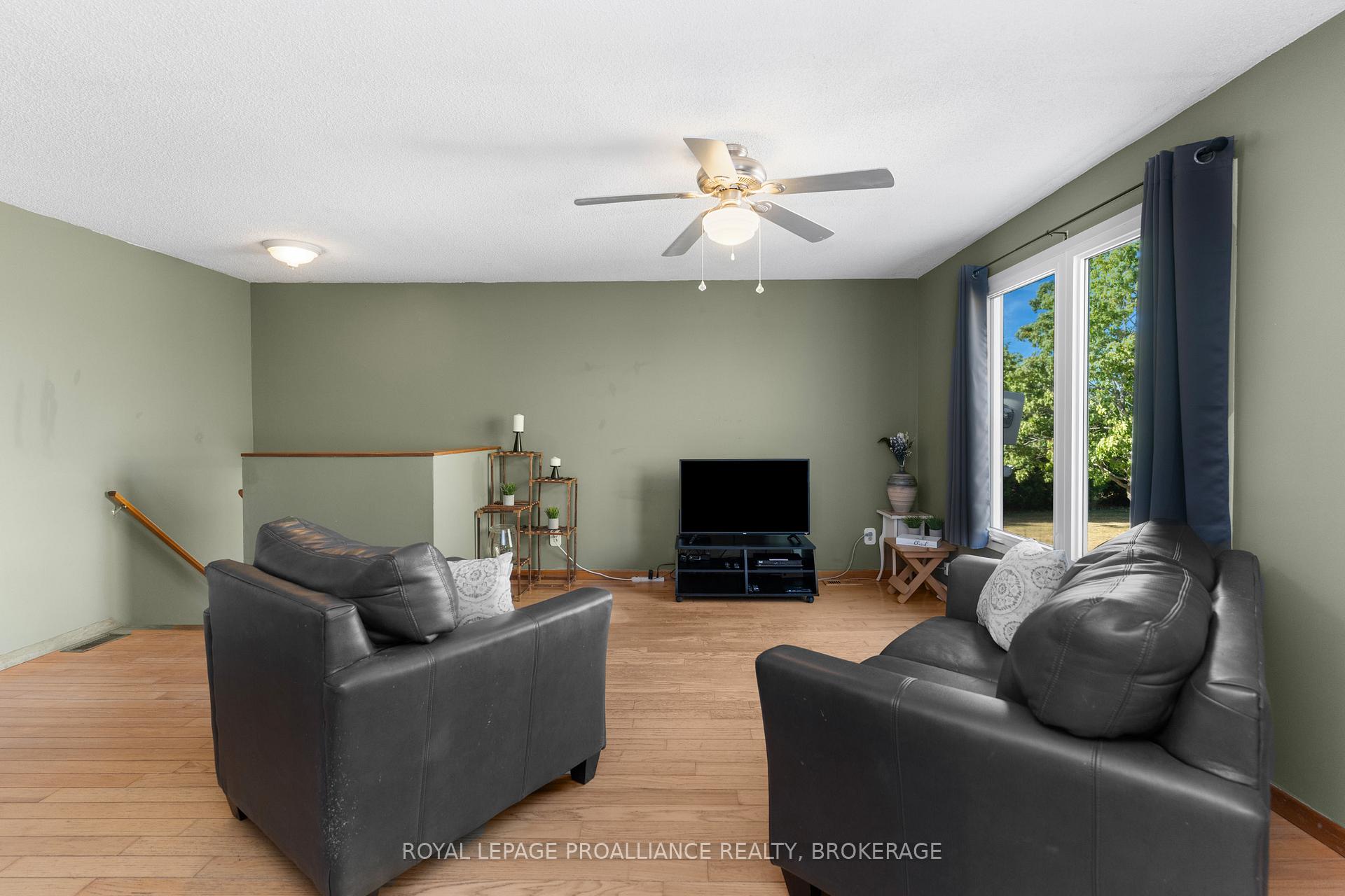 Photo 11 of 4328 Wilmer Road, Frontenac, Frontenac South — HOMEH