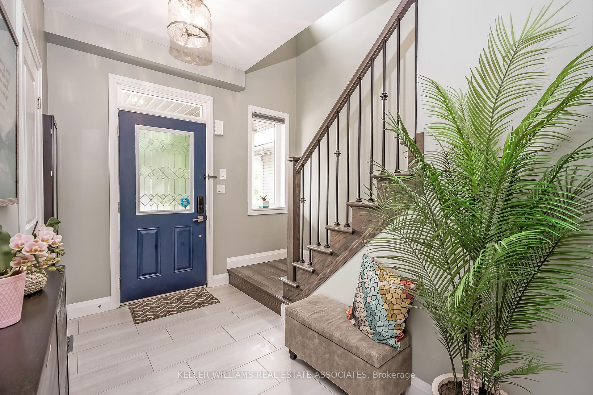 Photo 3 of 20 Menzie Avenue, Guelph, St. Patrick's Ward — HOMEH