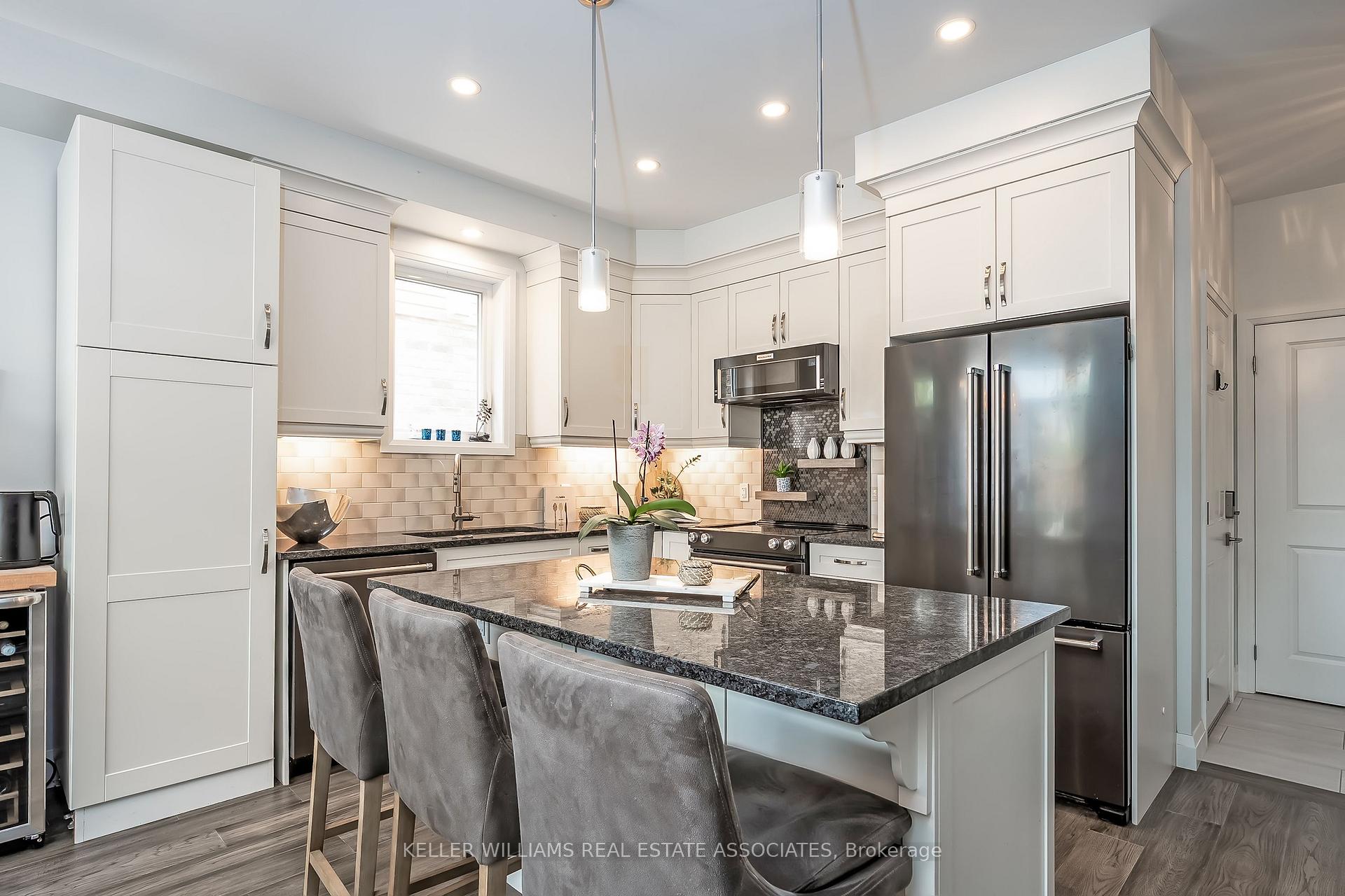Photo 8 of 20 Menzie Avenue, Guelph, St. Patrick's Ward — HOMEH