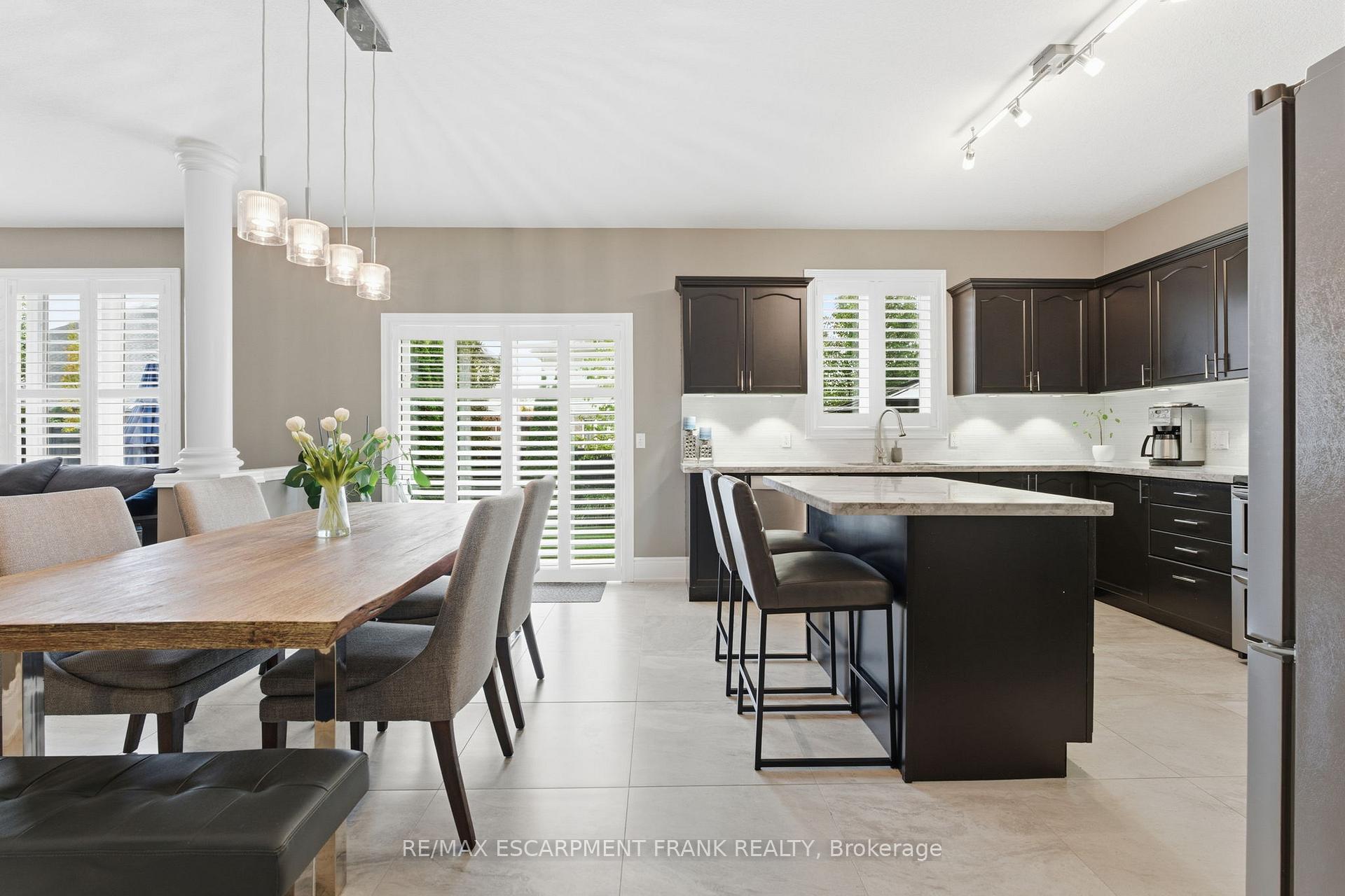 Photo 8 of 12 Hannon Crescent, Hamilton, Rural Glanbrook — HOMEH