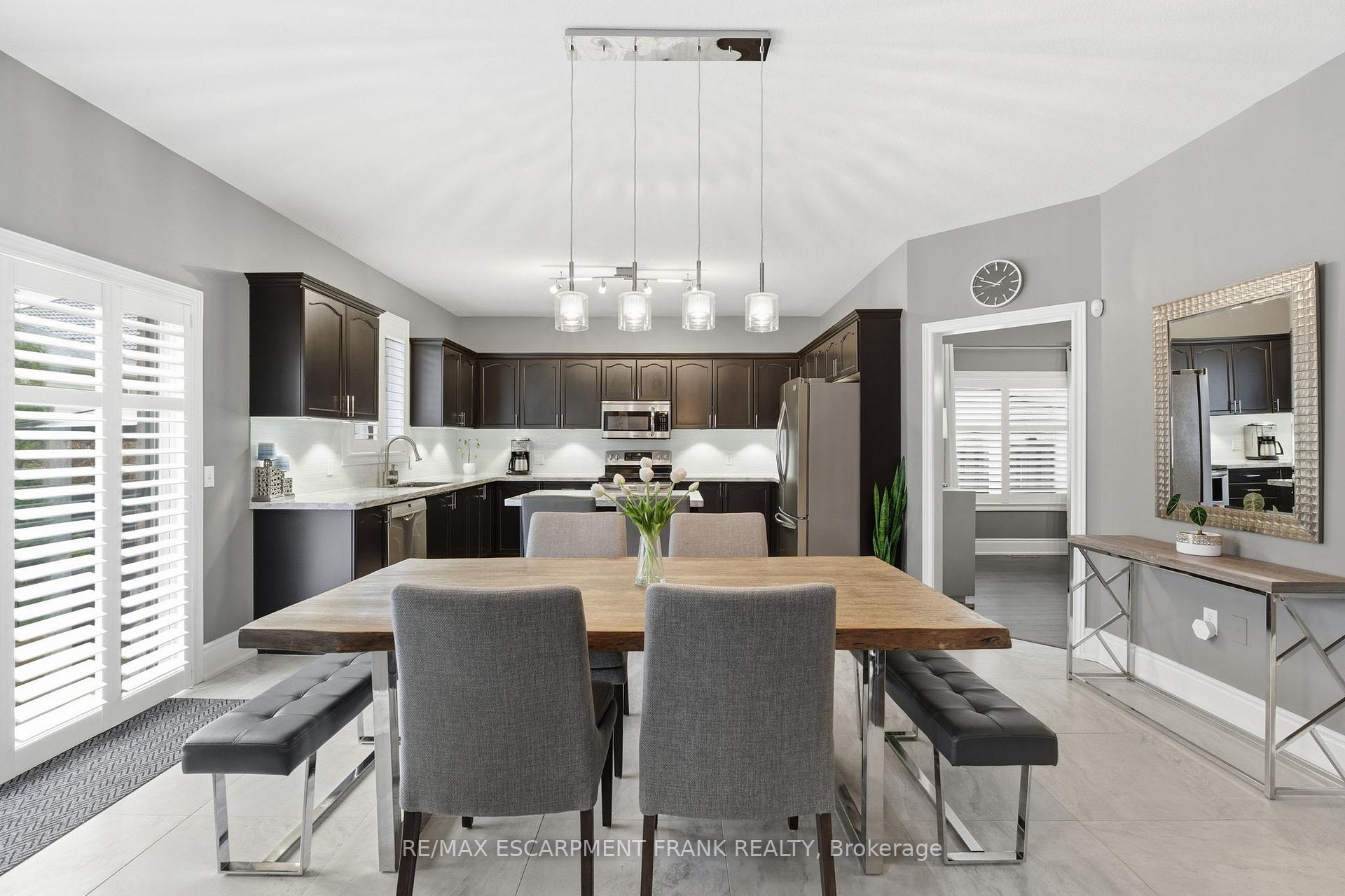 Photo 10 of 12 Hannon Crescent, Hamilton, Rural Glanbrook — HOMEH