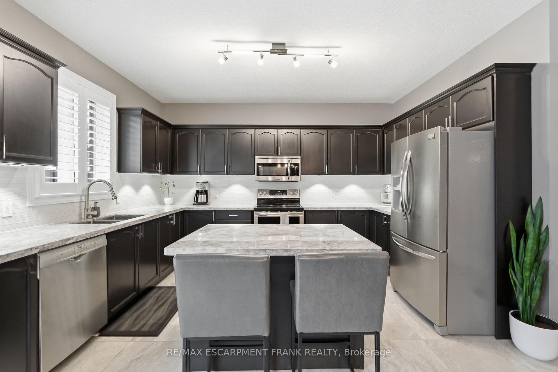 Photo 14 of 12 Hannon Crescent, Hamilton, Rural Glanbrook — HOMEH