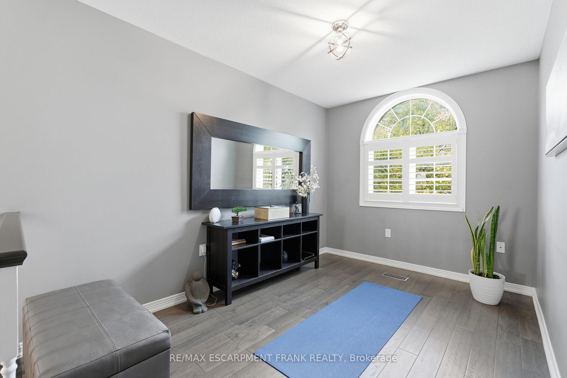 Photo 33 of 12 Hannon Crescent, Hamilton, Rural Glanbrook — HOMEH