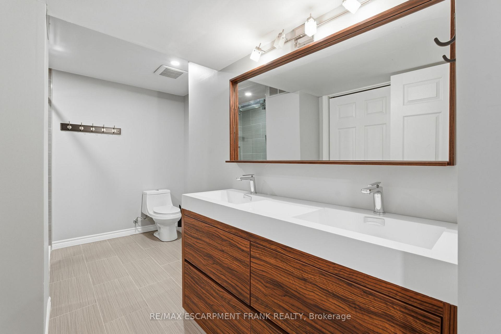 Photo 41 of 12 Hannon Crescent, Hamilton, Rural Glanbrook — HOMEH
