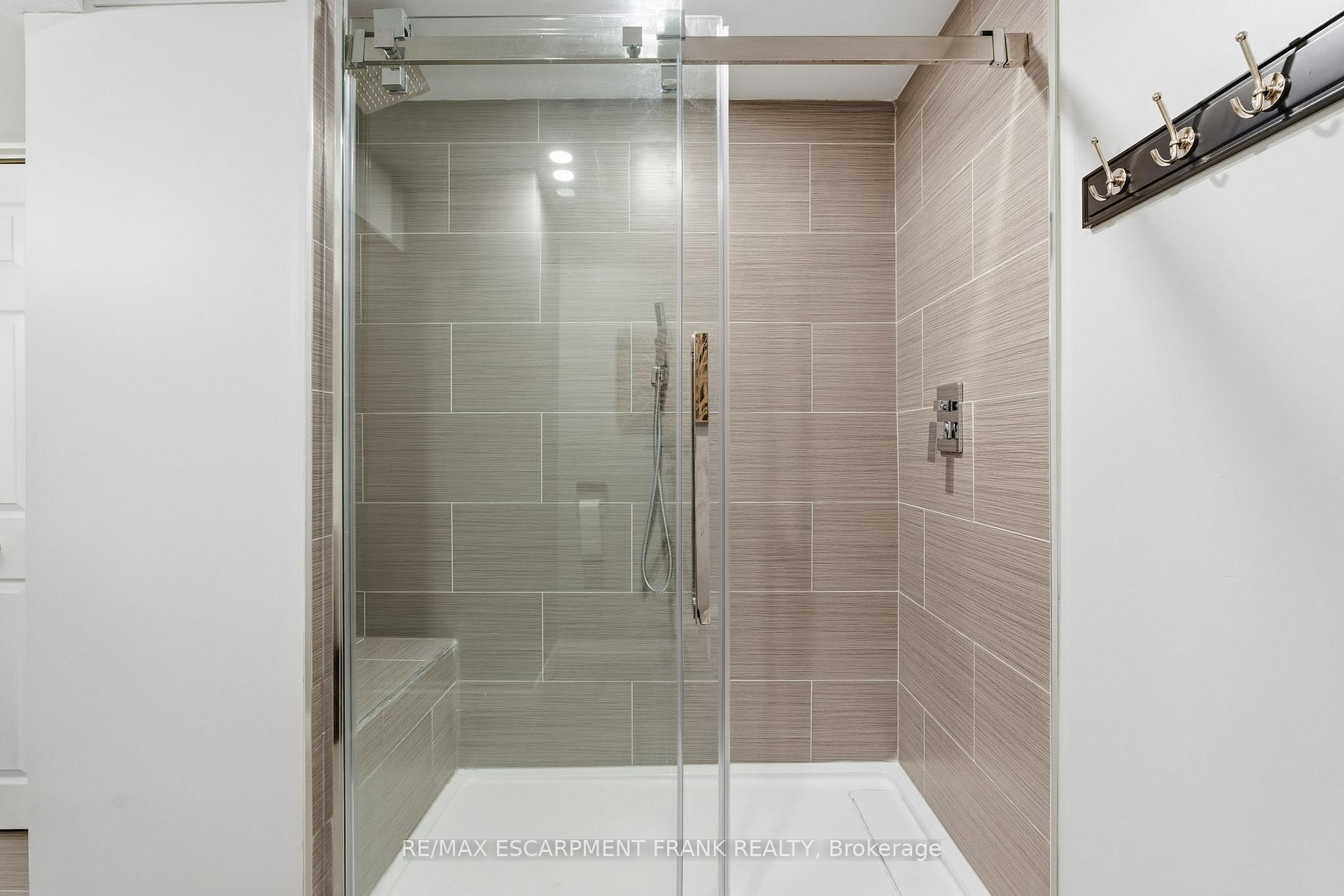 Photo 42 of 12 Hannon Crescent, Hamilton, Rural Glanbrook — HOMEH