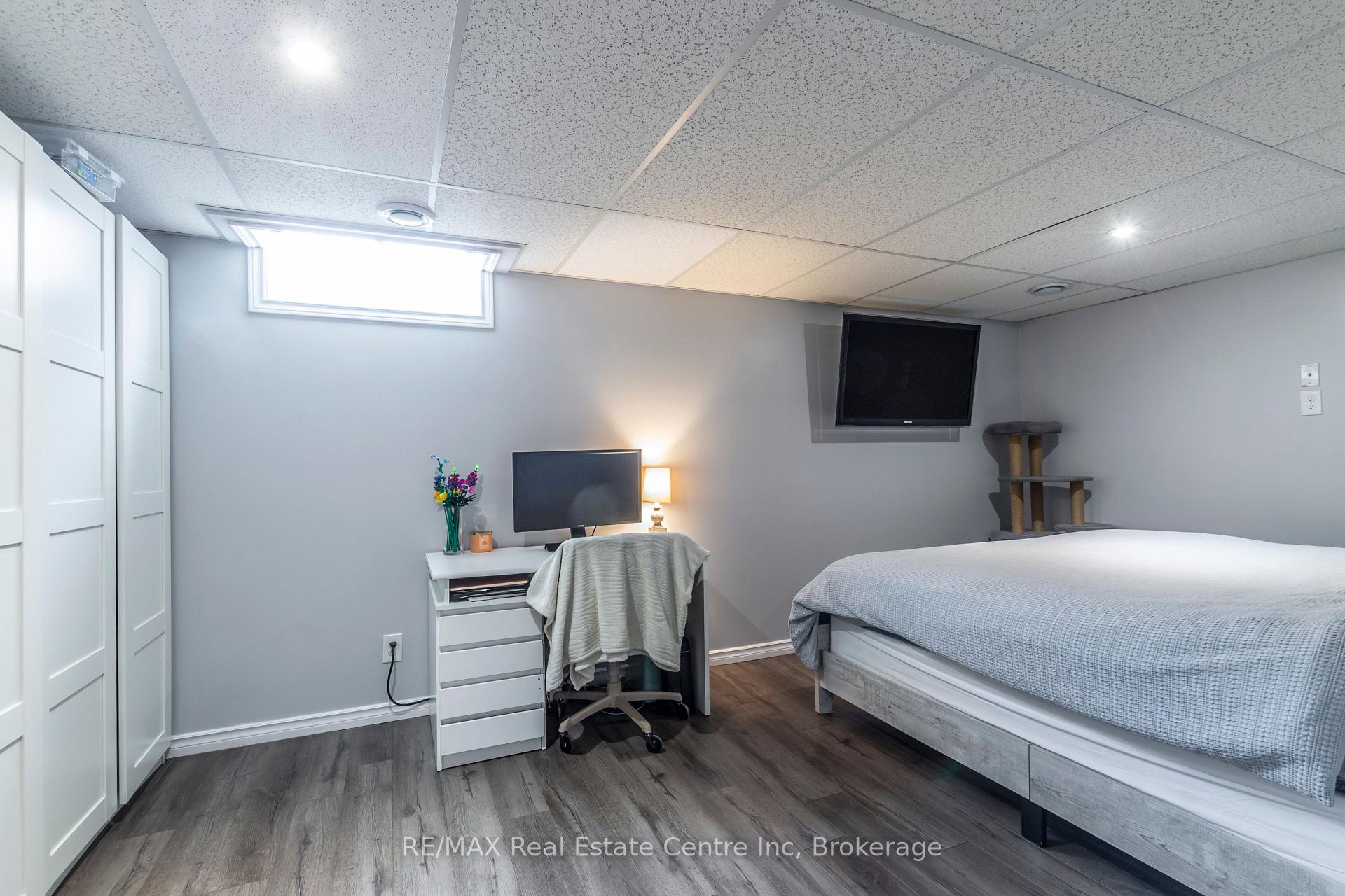 Photo 16 of 37 Swift Crescent, Guelph, Grange Road — HOMEH