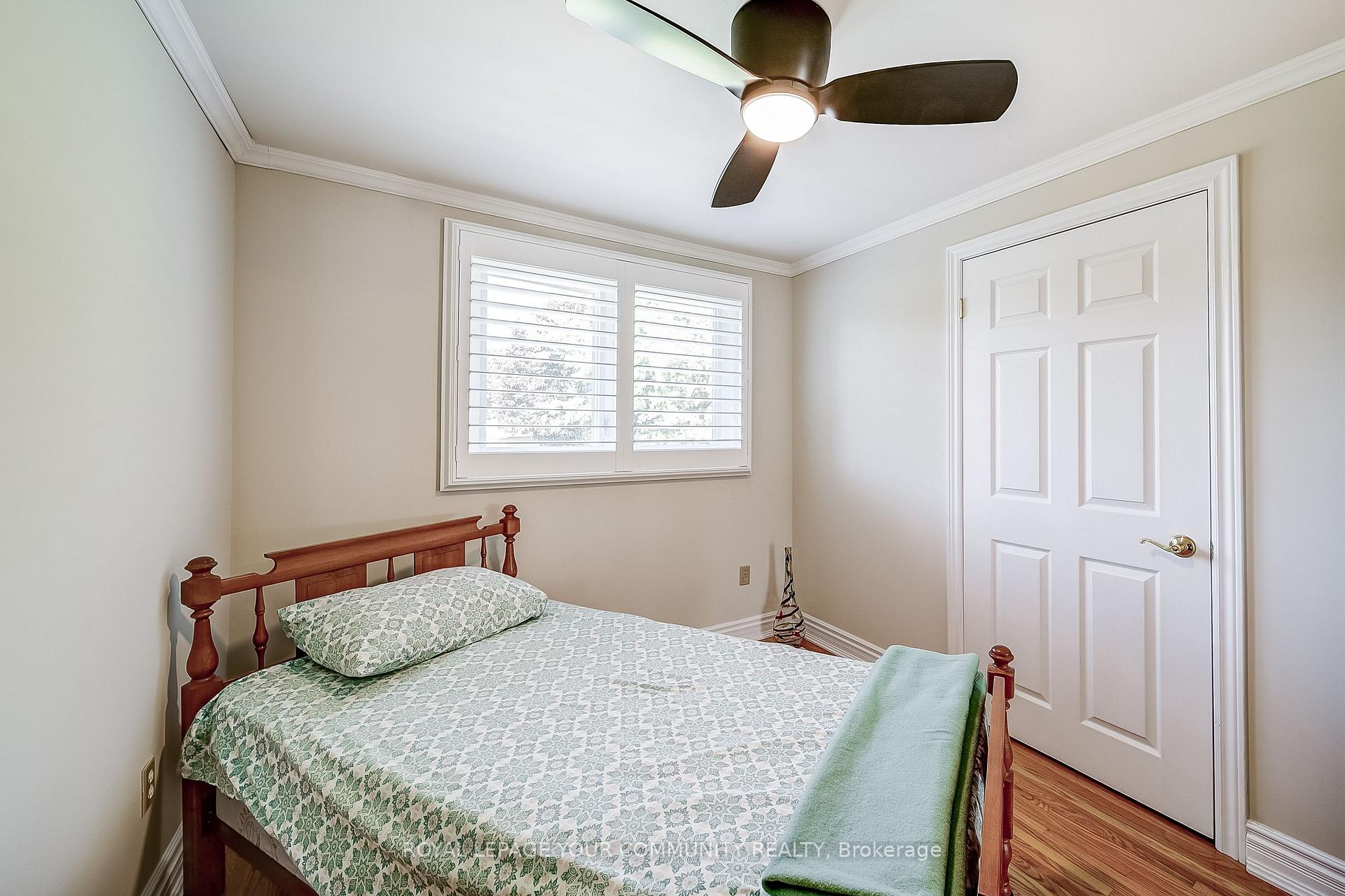 Photo 15 of 36 Devins Drive, Aurora, Aurora Heights — HOMEH