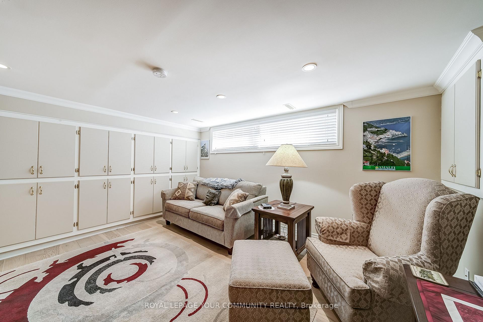 Photo 28 of 36 Devins Drive, Aurora, Aurora Heights — HOMEH