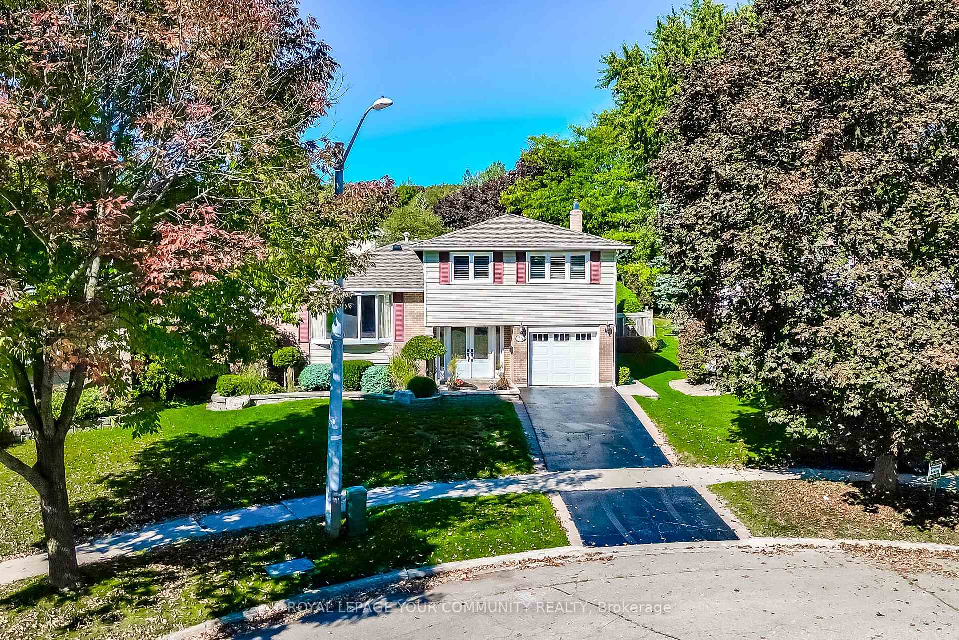 Photo 35 of 36 Devins Drive, Aurora, Aurora Heights — HOMEH