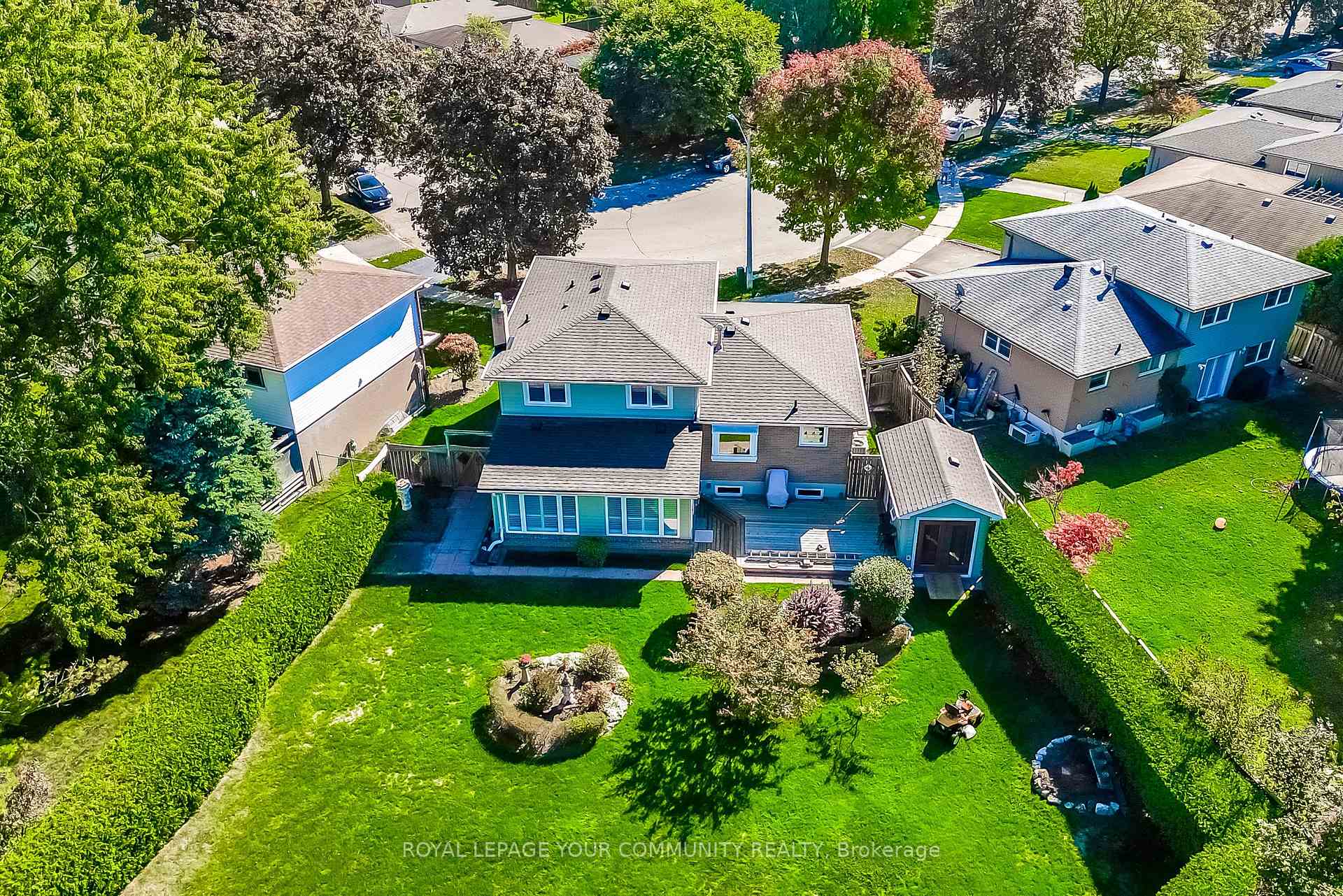 Photo 47 of 36 Devins Drive, Aurora, Aurora Heights — HOMEH