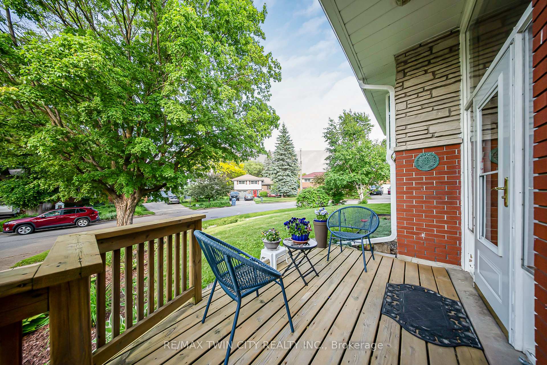 Photo 5 of 36 Nicklin Crescent, Guelph, Riverside Park — HOMEH