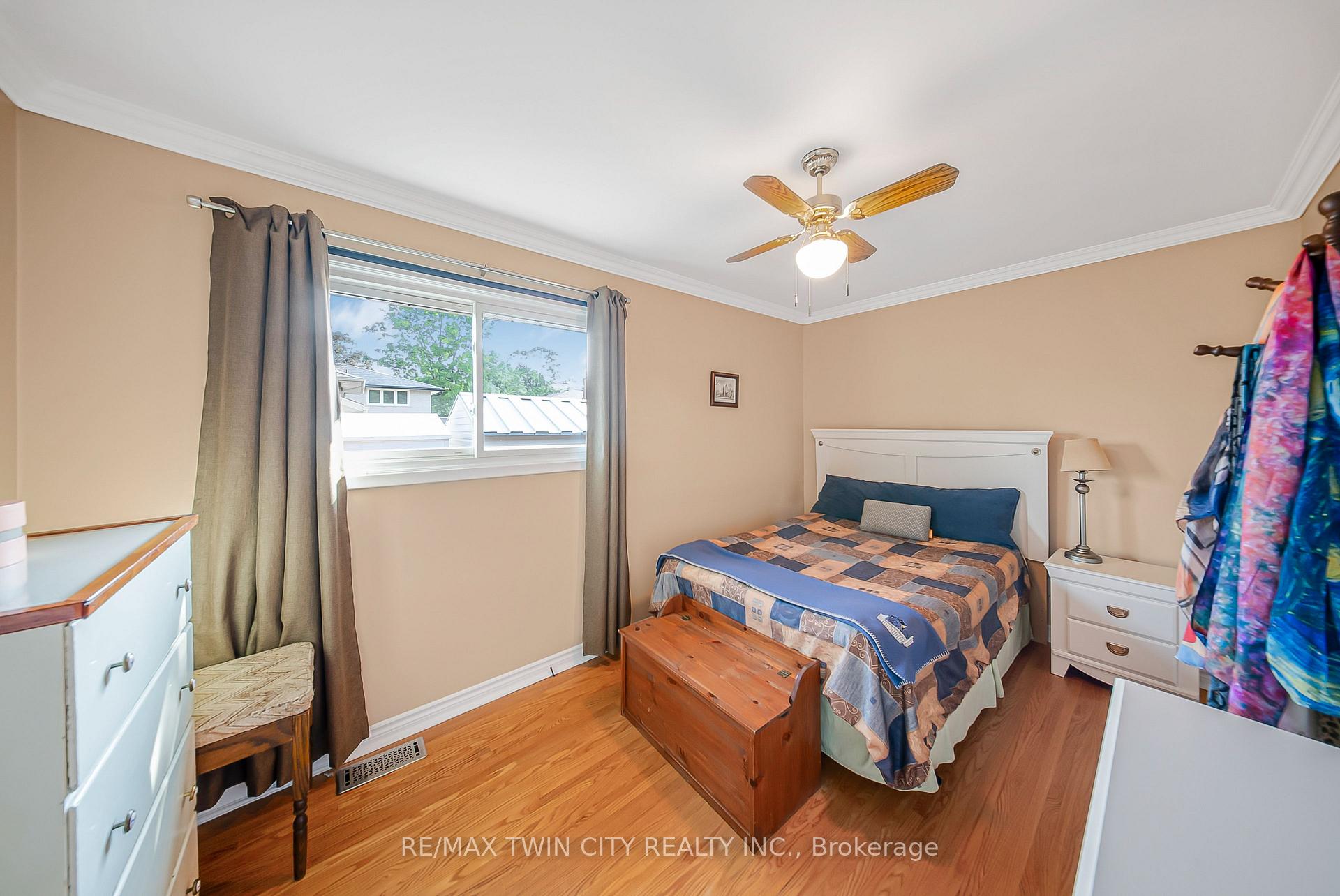 Photo 19 of 36 Nicklin Crescent, Guelph, Riverside Park — HOMEH
