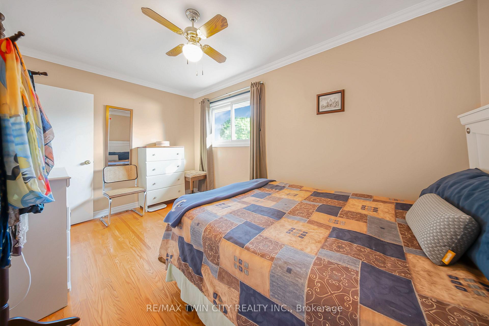 Photo 20 of 36 Nicklin Crescent, Guelph, Riverside Park — HOMEH