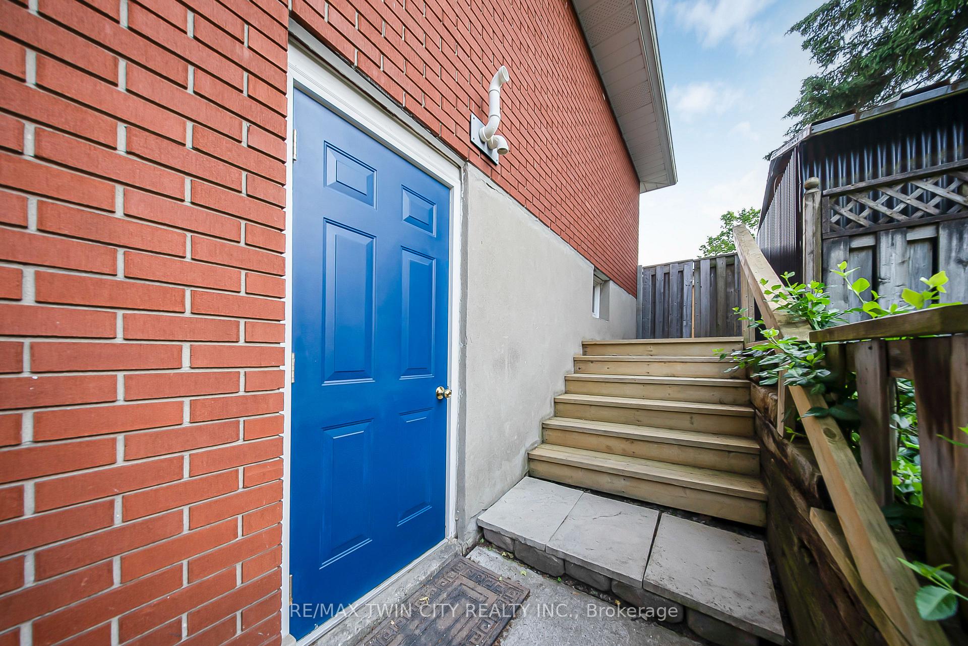 Photo 35 of 36 Nicklin Crescent, Guelph, Riverside Park — HOMEH