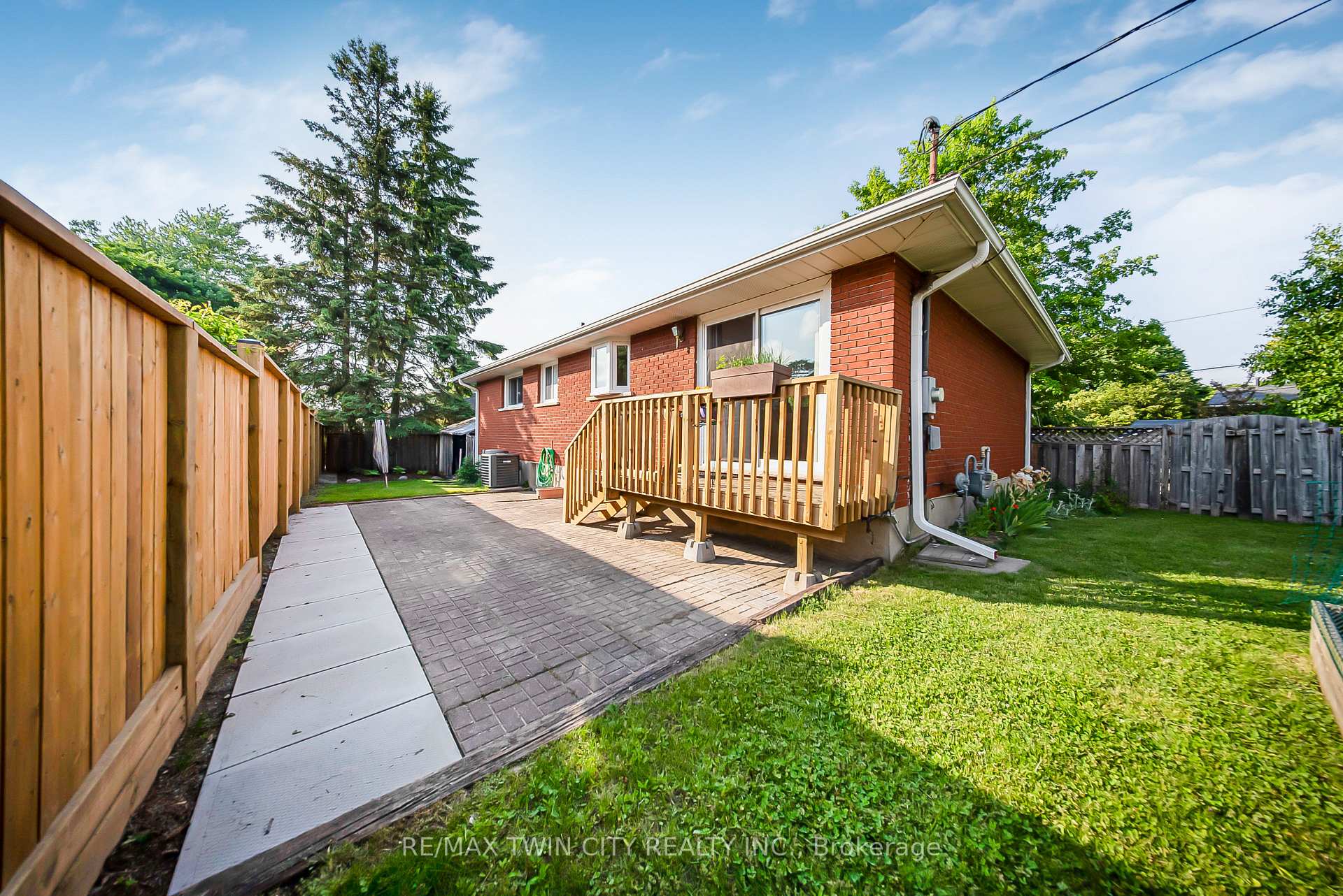 Photo 36 of 36 Nicklin Crescent, Guelph, Riverside Park — HOMEH