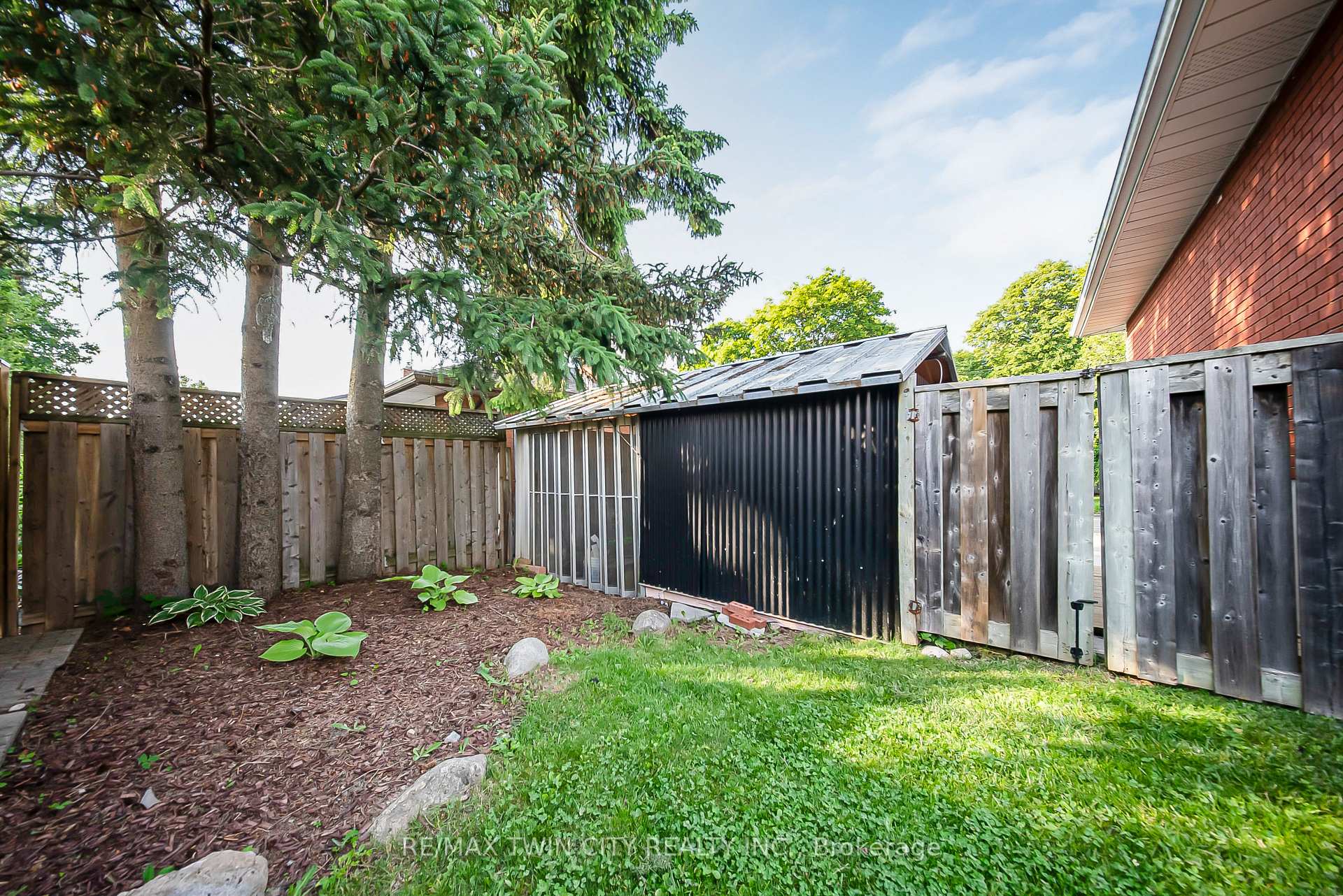 Photo 38 of 36 Nicklin Crescent, Guelph, Riverside Park — HOMEH