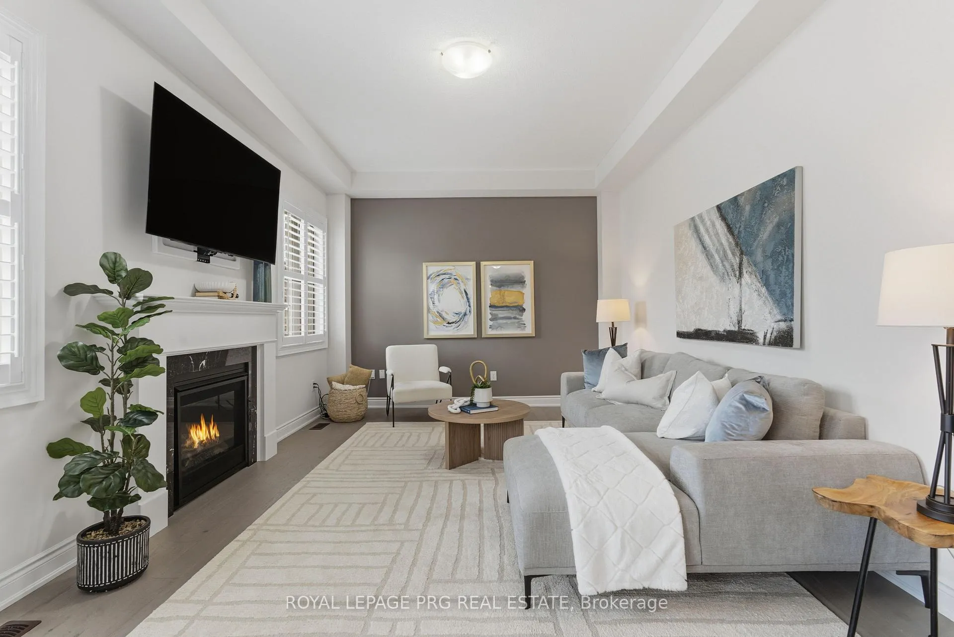 Photo 5 of 61 Cattail Crescent, Hamilton, Waterdown — HOMEH