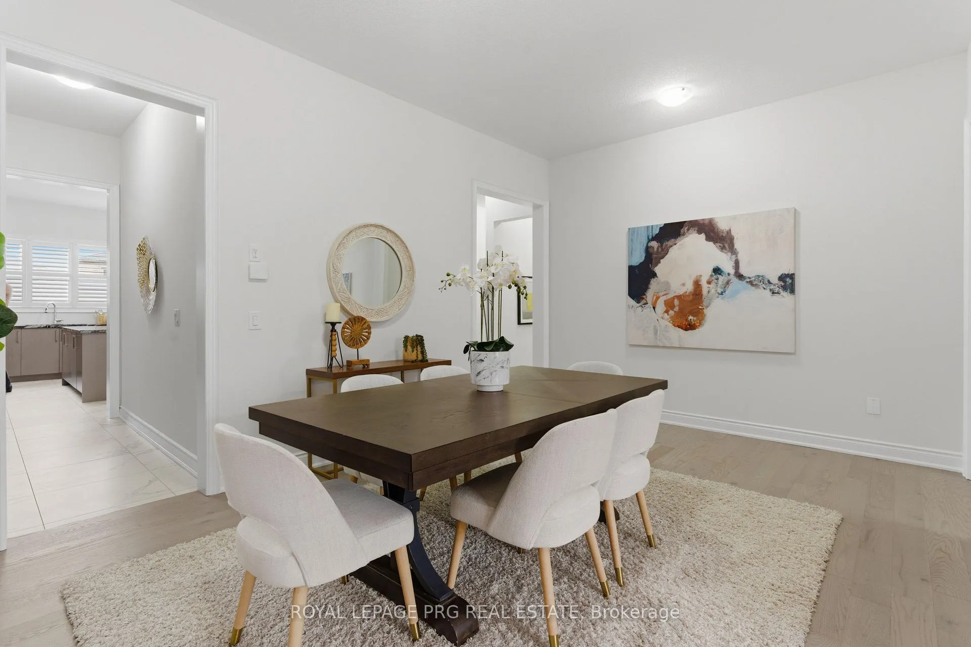 Photo 9 of 61 Cattail Crescent, Hamilton, Waterdown — HOMEH