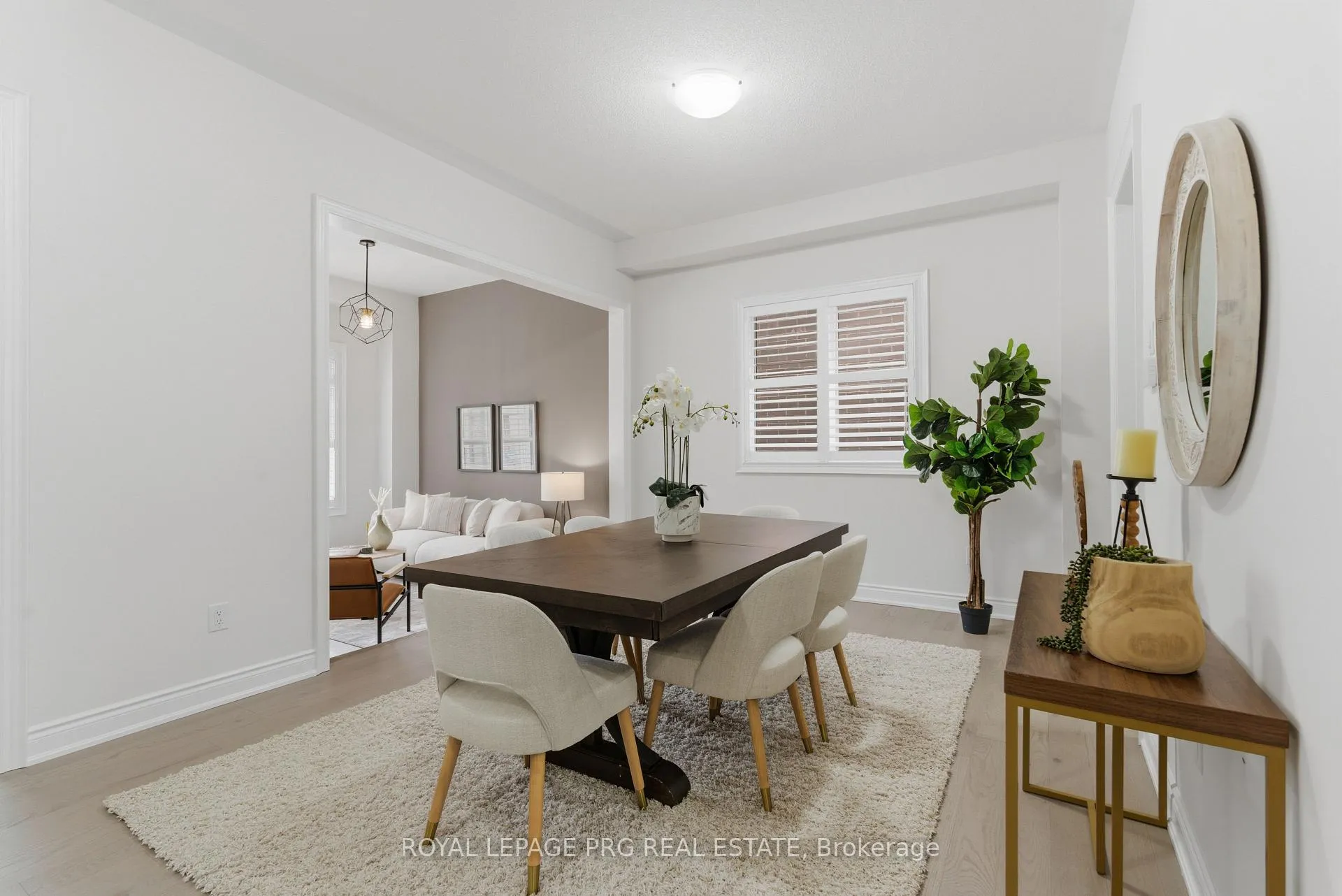 Photo 10 of 61 Cattail Crescent, Hamilton, Waterdown — HOMEH
