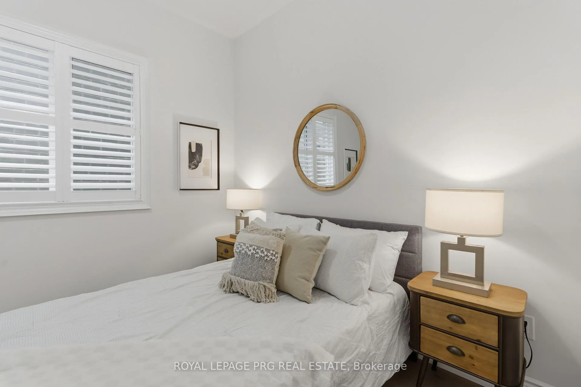 Photo 14 of 61 Cattail Crescent, Hamilton, Waterdown — HOMEH