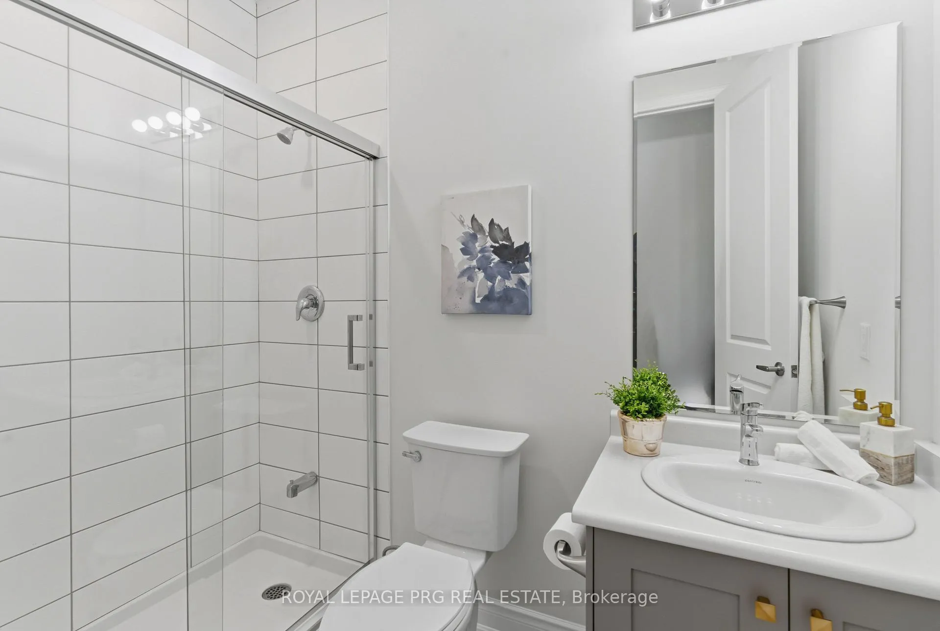 Photo 16 of 61 Cattail Crescent, Hamilton, Waterdown — HOMEH