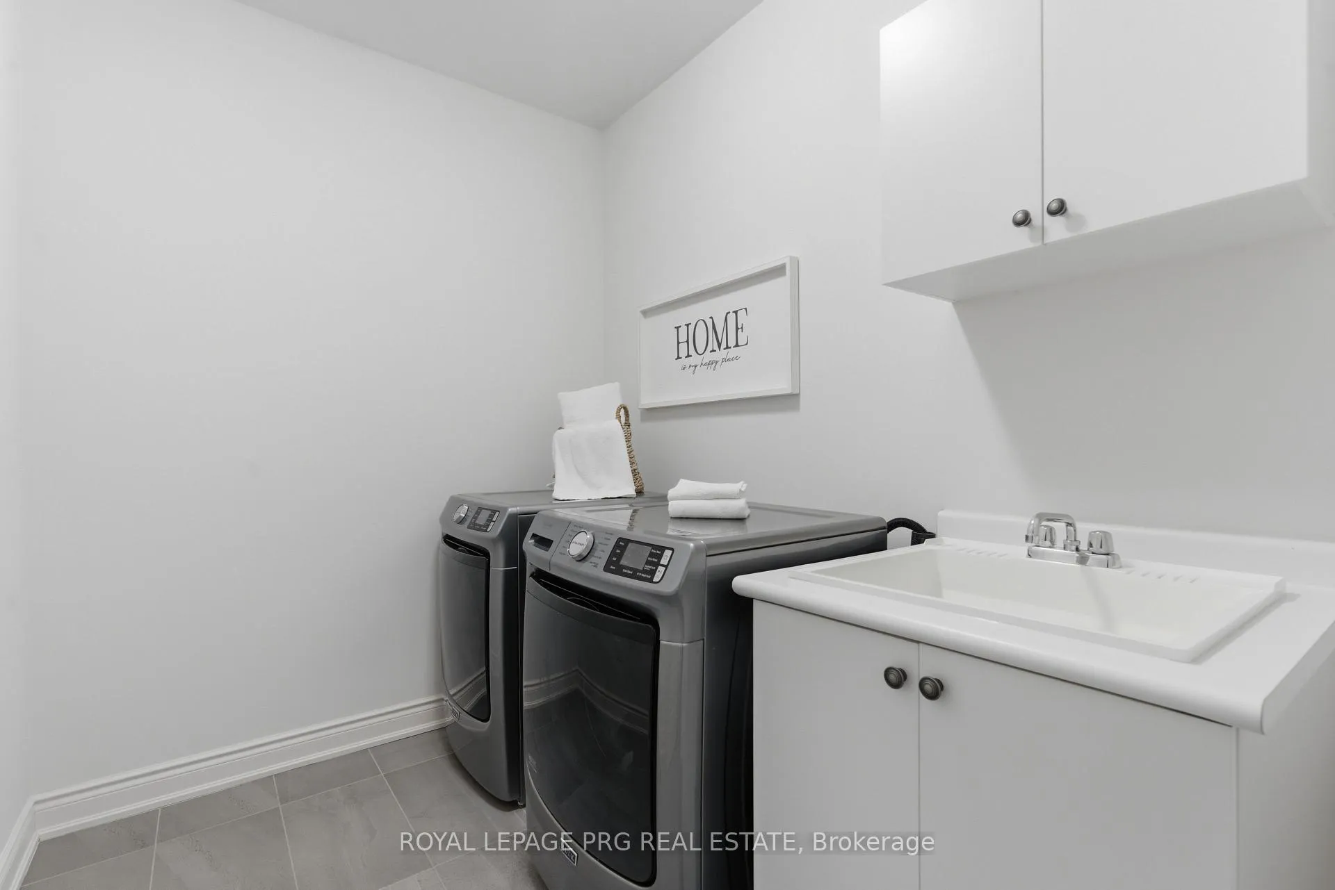 Photo 27 of 61 Cattail Crescent, Hamilton, Waterdown — HOMEH