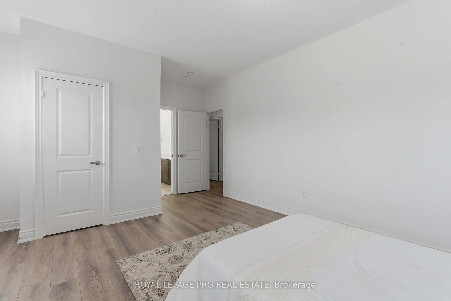 Photo 29 of 61 Cattail Crescent, Hamilton, Waterdown — HOMEH